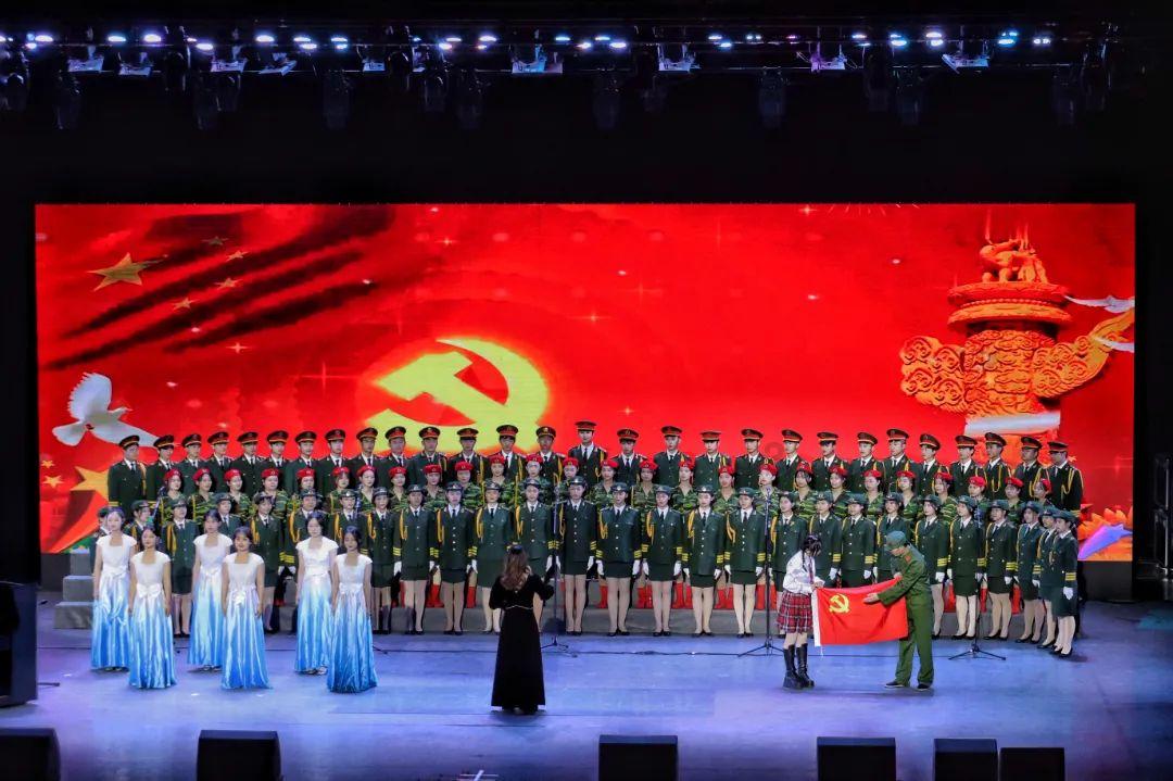 市十七届人大常委会第二十六次主任会议召开